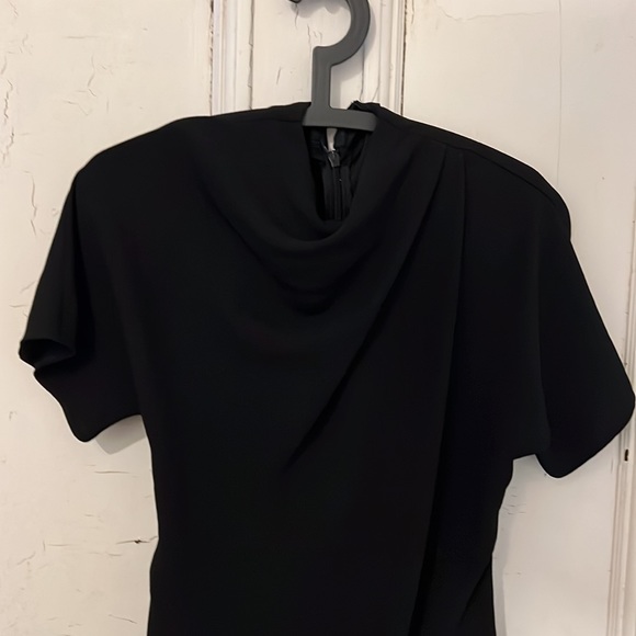 BLACK MID DRESS - Picture 2 of 10